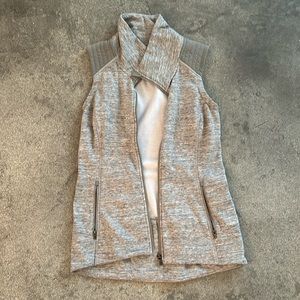 Athleta grey active vest